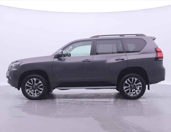 Toyota Land Cruiser 4