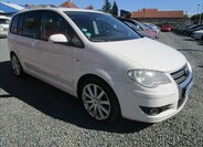 Volkswagen Touran 3