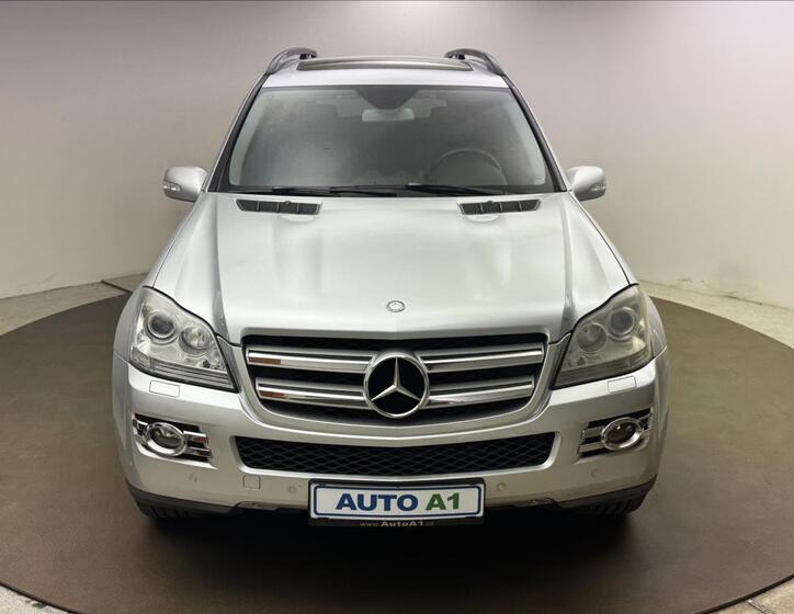 Mercedes-Benz GL 2
