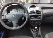 Peugeot 206 11
