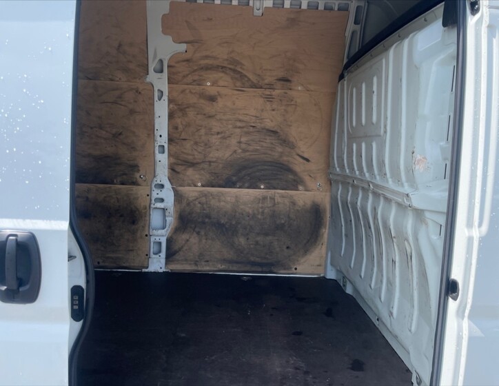 Peugeot Boxer 8