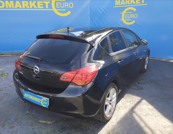 Opel Astra 4