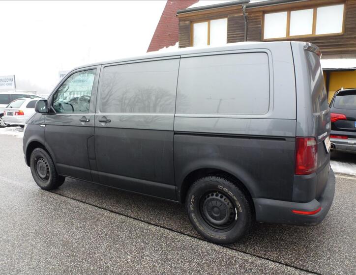 Volkswagen Transporter 11