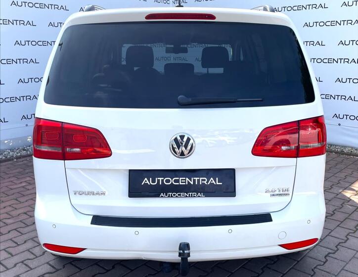 Volkswagen Touran 5