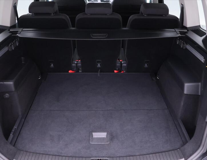 Volkswagen Touran 10