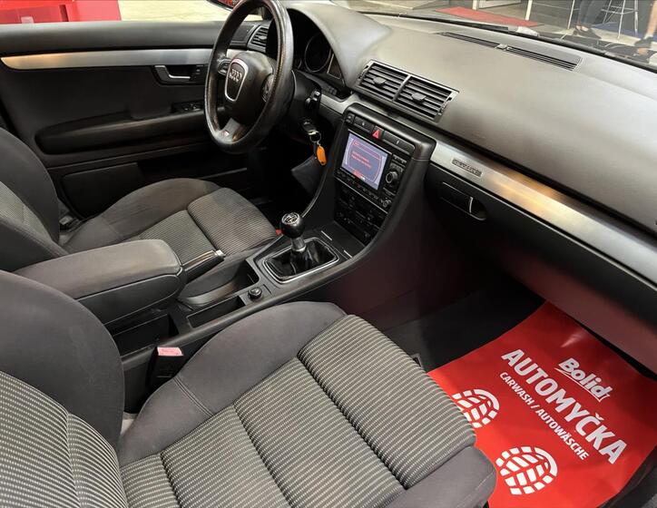Audi A4 11