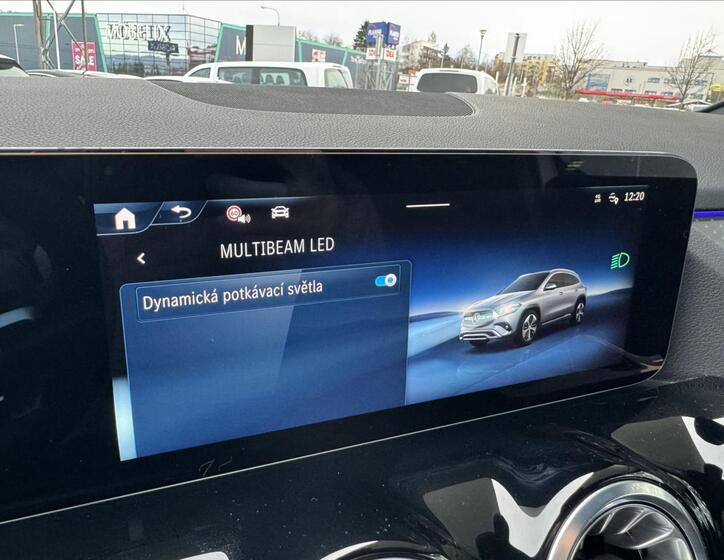 Mercedes-Benz GLA 16