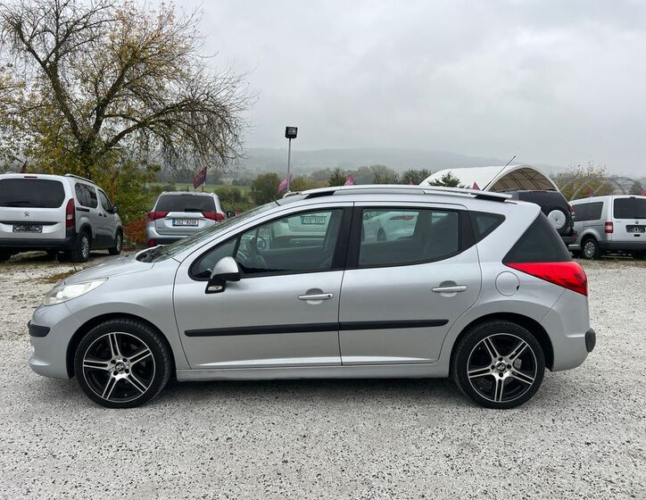 Peugeot 207 4