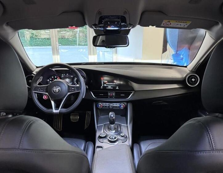 Alfa Romeo Giulia 16