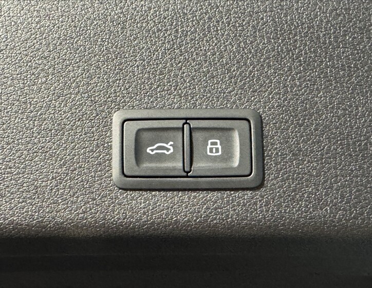 Audi e-tron 14