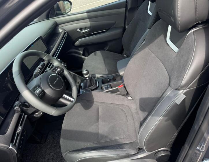 Hyundai Tucson 4