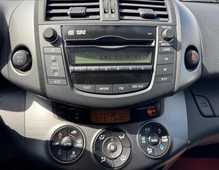 Toyota RAV4 19