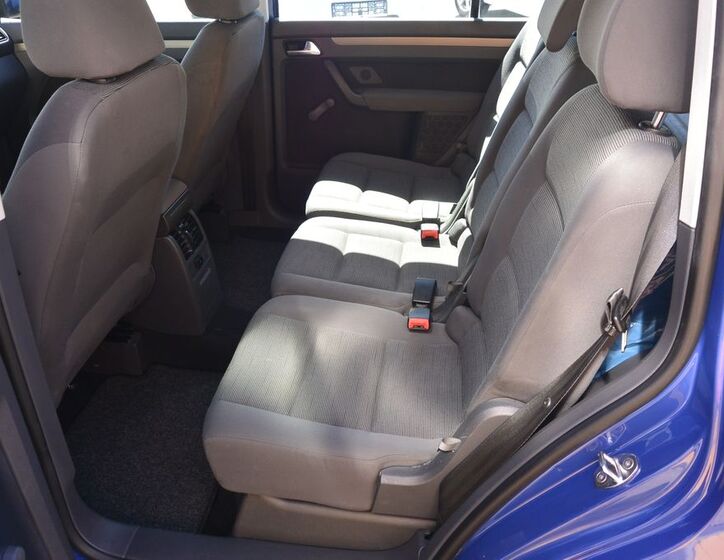 Volkswagen Touran 24