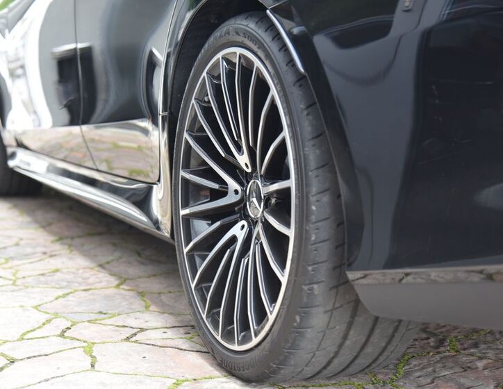 Mercedes-Benz CLS 12