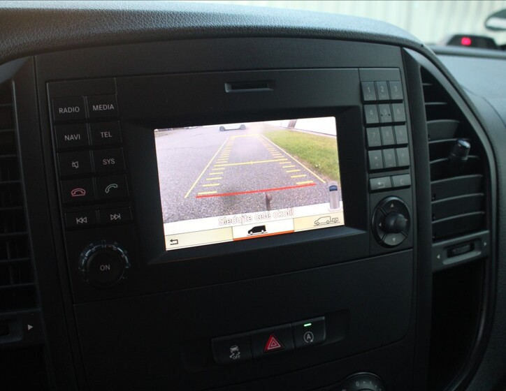 Mercedes-Benz Vito 14