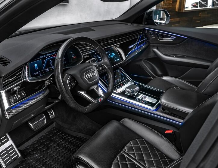 Audi SQ8 13