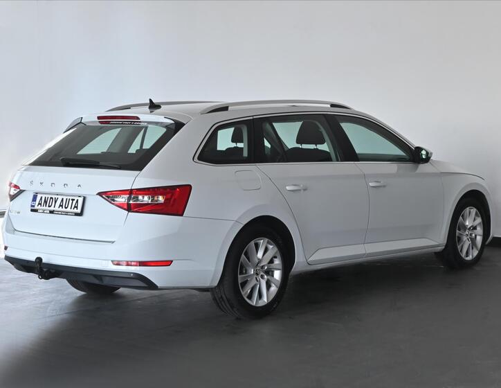 Škoda Superb 3