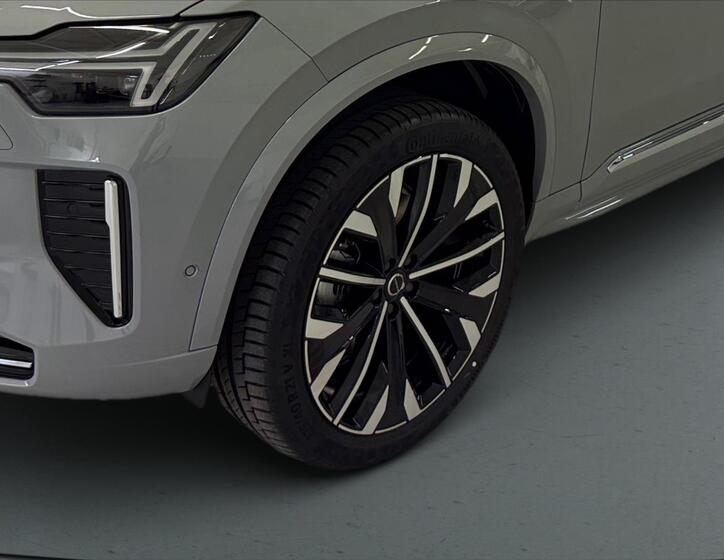 Volvo XC90 6