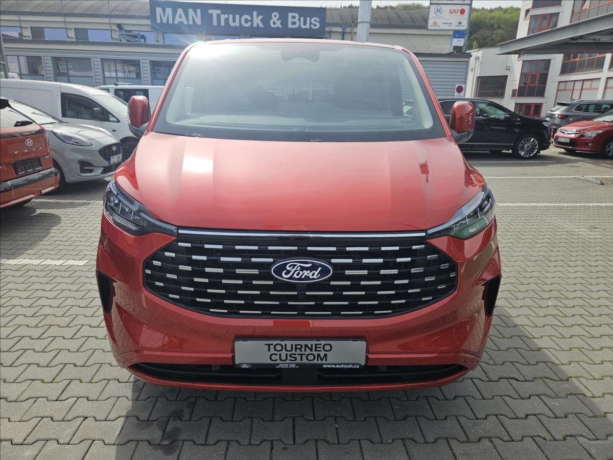 Ford Tourneo Custom