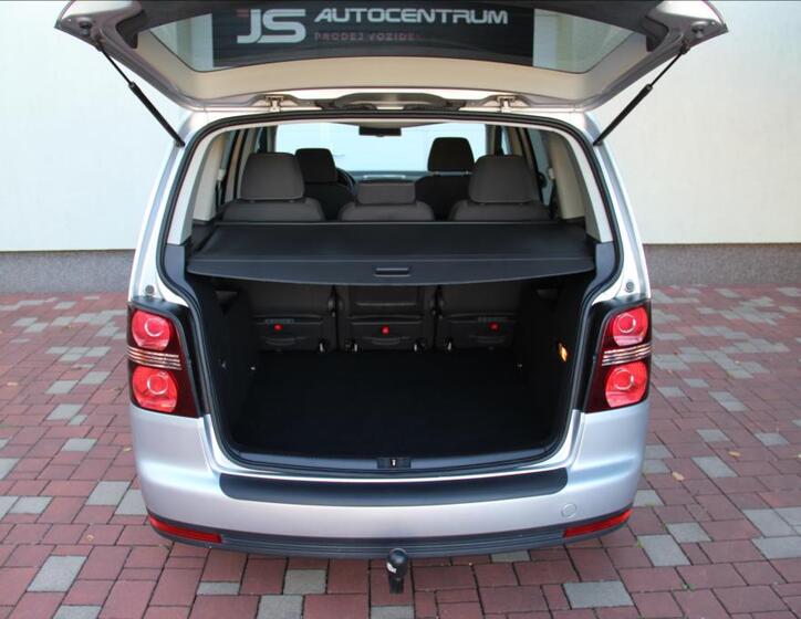 Volkswagen Touran 33