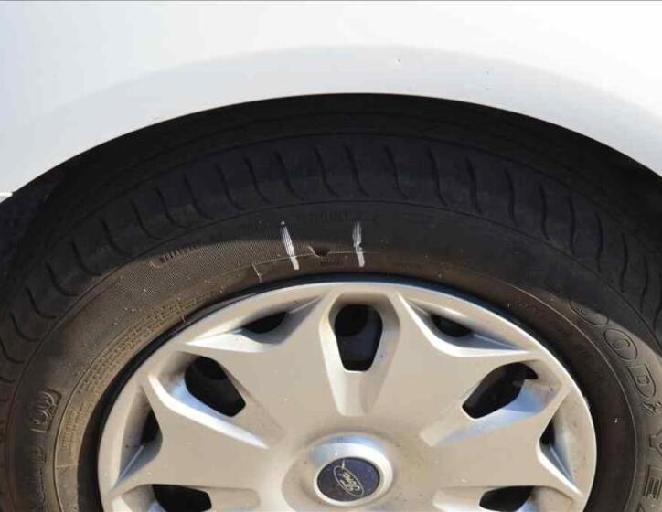 Ford Transit 9