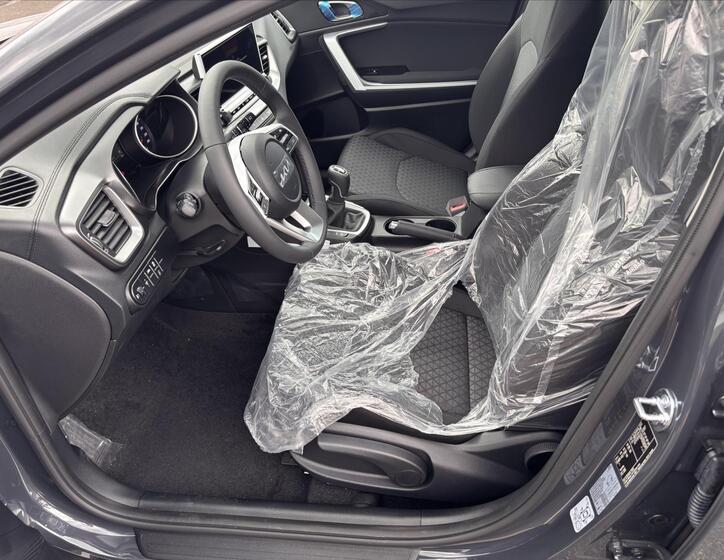 KIA Ceed 8
