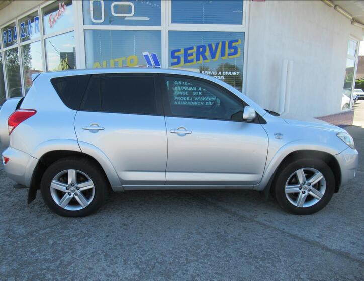 Toyota RAV4 7