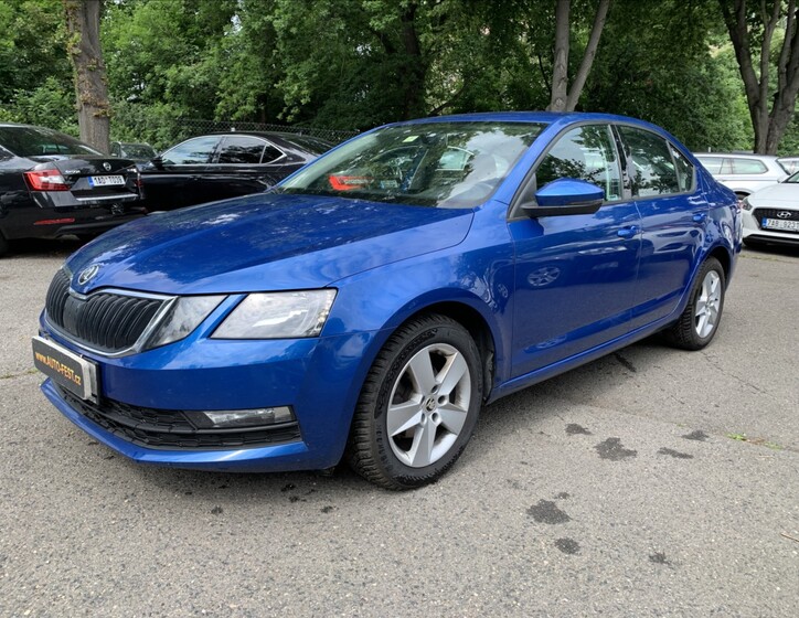 Škoda Octavia 1