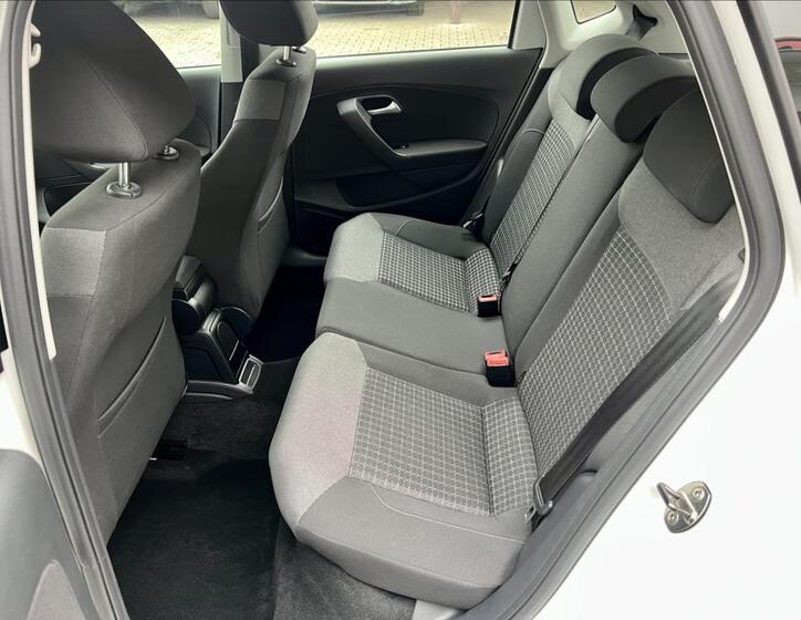 Volkswagen Polo 12