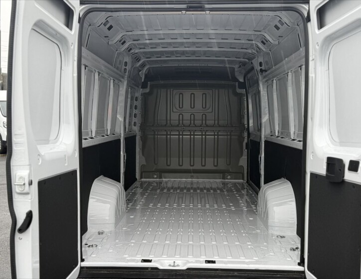 Opel Movano 6