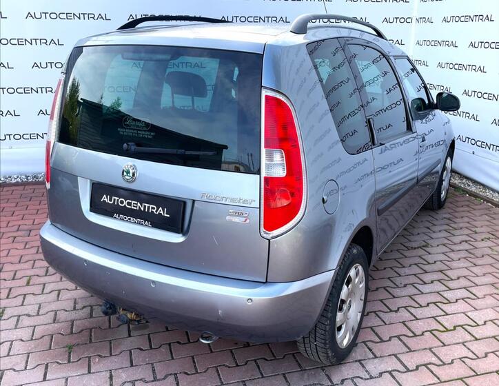 Škoda Roomster 9