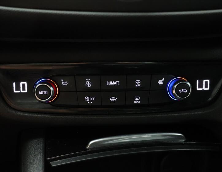 Opel Insignia 22