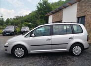 Volkswagen Touran 2