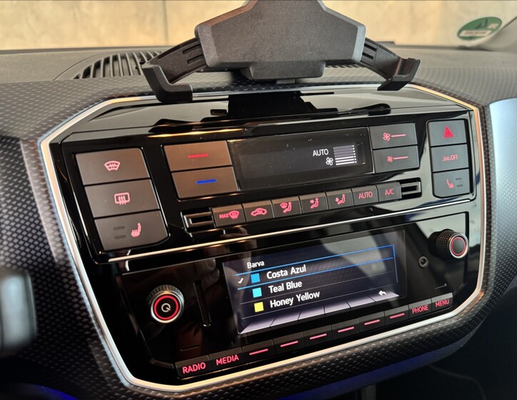 Volkswagen e-up! 33