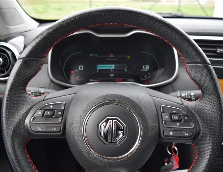 MG ZS 40