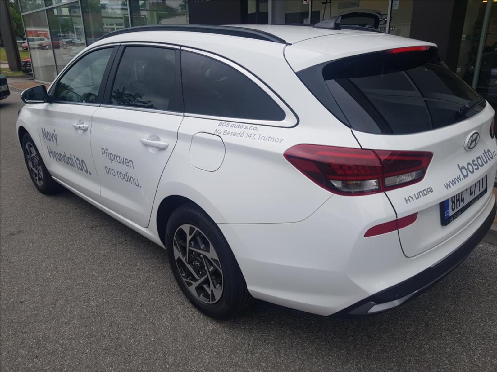 Hyundai i30 4
