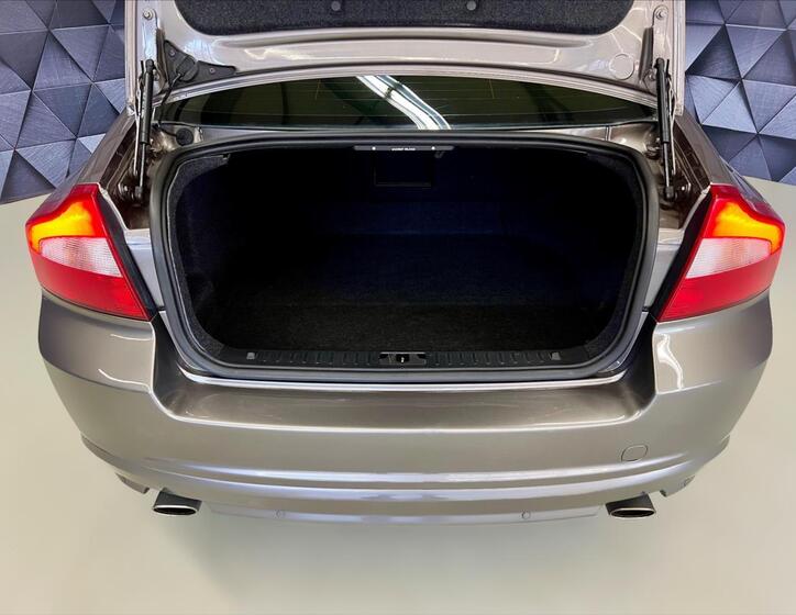Volvo S80 19