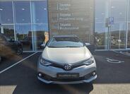 Toyota Auris 4