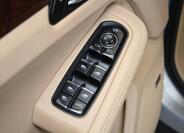 Porsche Macan 19