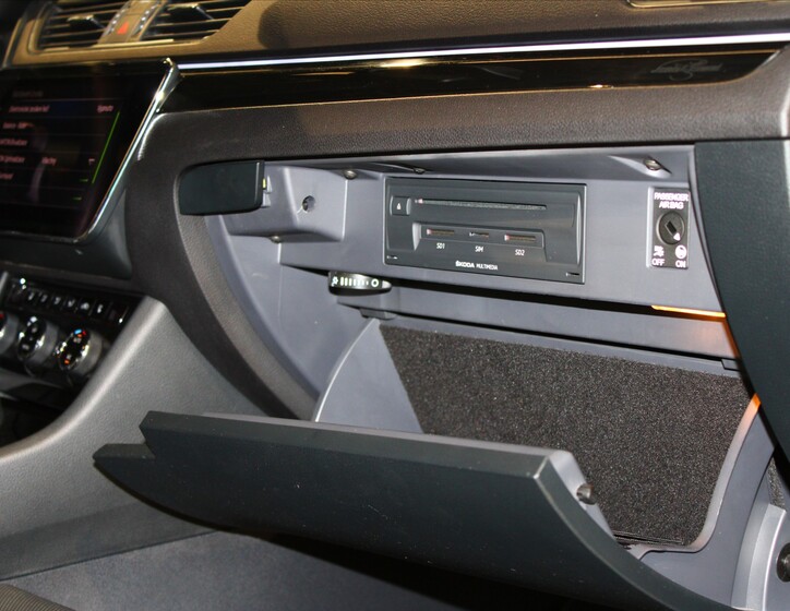 Škoda Superb 32
