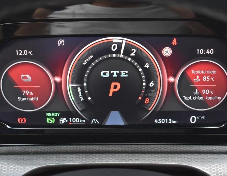 Volkswagen Golf 49