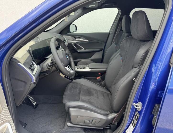 BMW X1 6