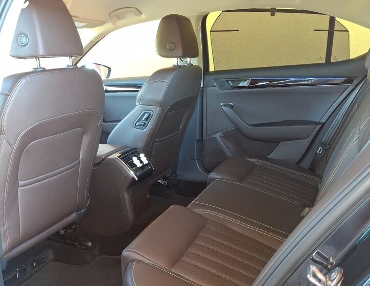 Škoda Superb 10
