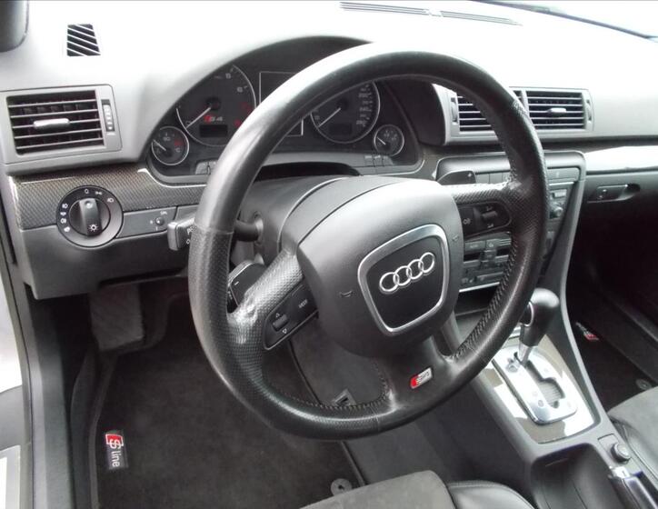 Audi S4 23