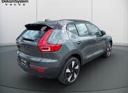 Volvo EX40 3