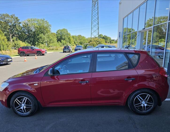 KIA Ceed 4