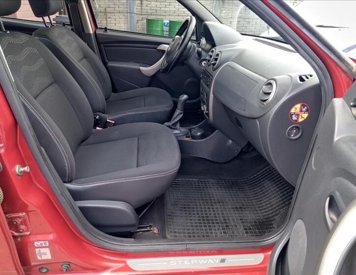 Dacia Sandero 13
