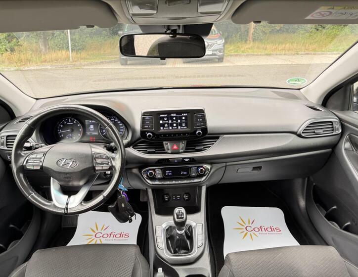 Hyundai i30 25