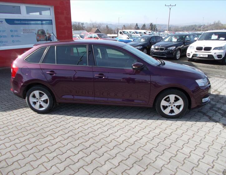 Škoda Rapid 8