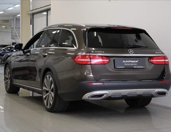 Mercedes-Benz Třídy E 3